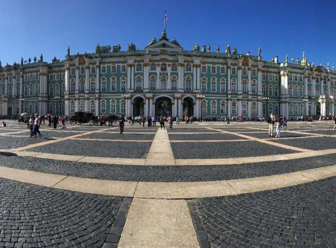 Explore St. Petersburg!